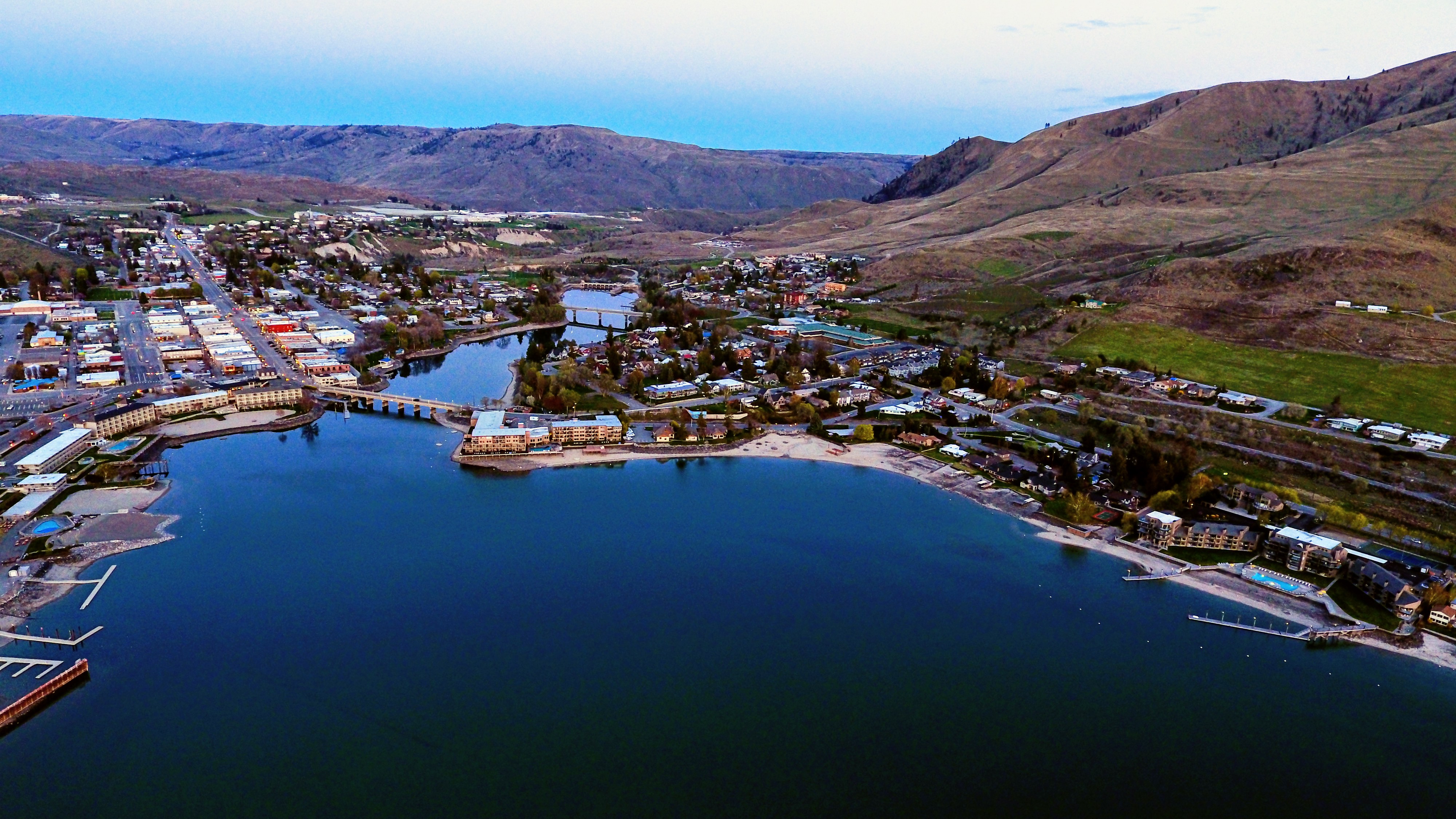 Chelan waiting