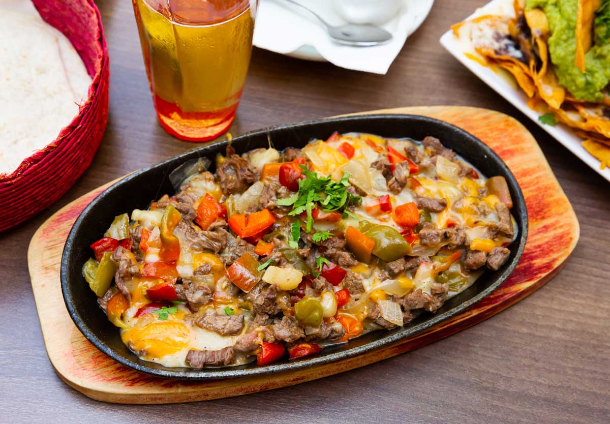 Alambres mexican food